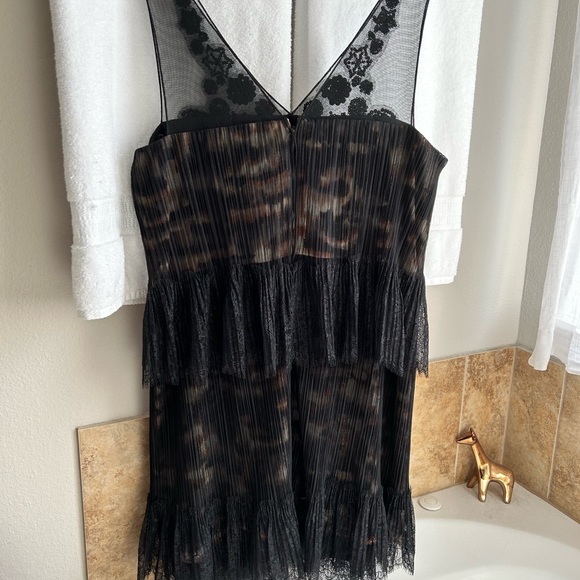 NWT BCBGMAXAZRIA Black Cocktail Dress. Size 12. - Picture 3 of 8